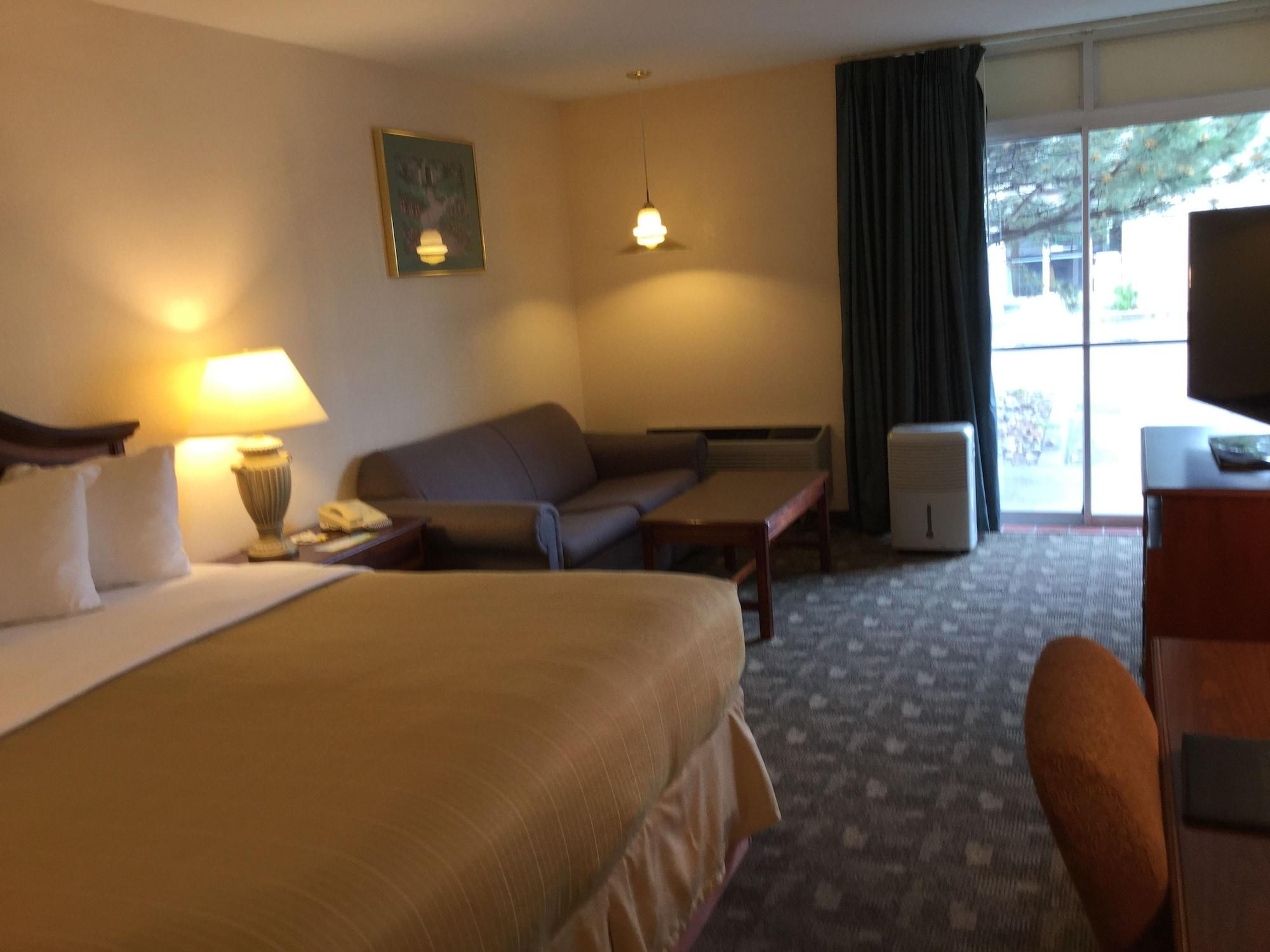 Days Inn By Wyndham Grand Island I-80 Doniphan Buitenkant foto