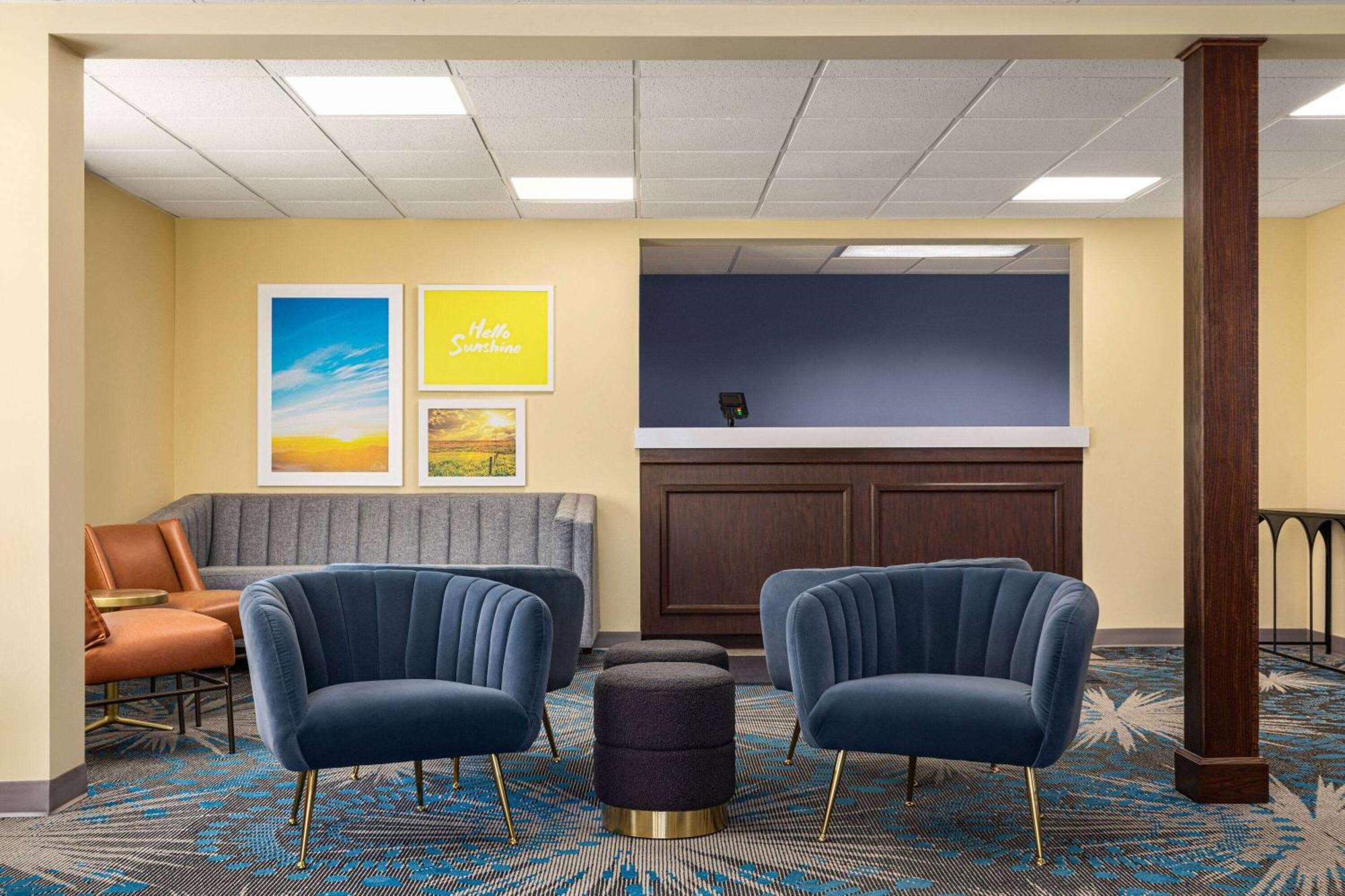 Days Inn By Wyndham Grand Island I-80 Doniphan Buitenkant foto