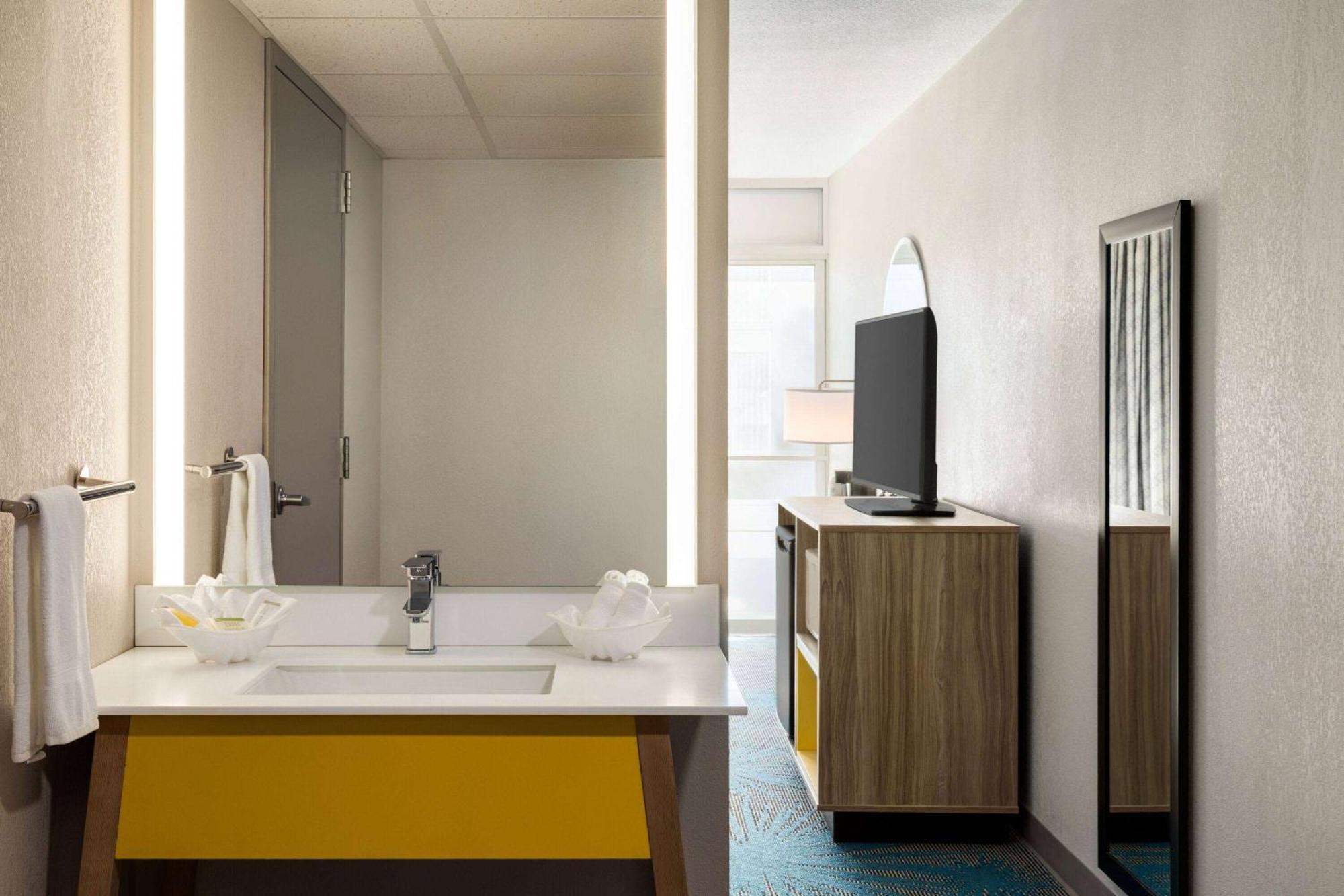 Days Inn By Wyndham Grand Island I-80 Doniphan Buitenkant foto